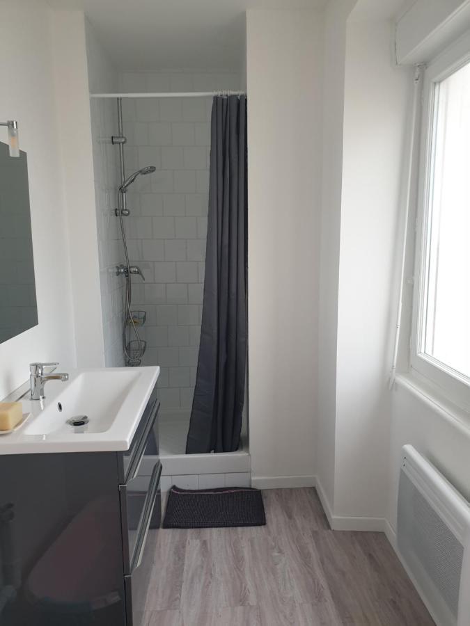 Appartement 4 Personnes Vue Mer A Santec Au Pied De La Plage Du Dossen Exteriör bild